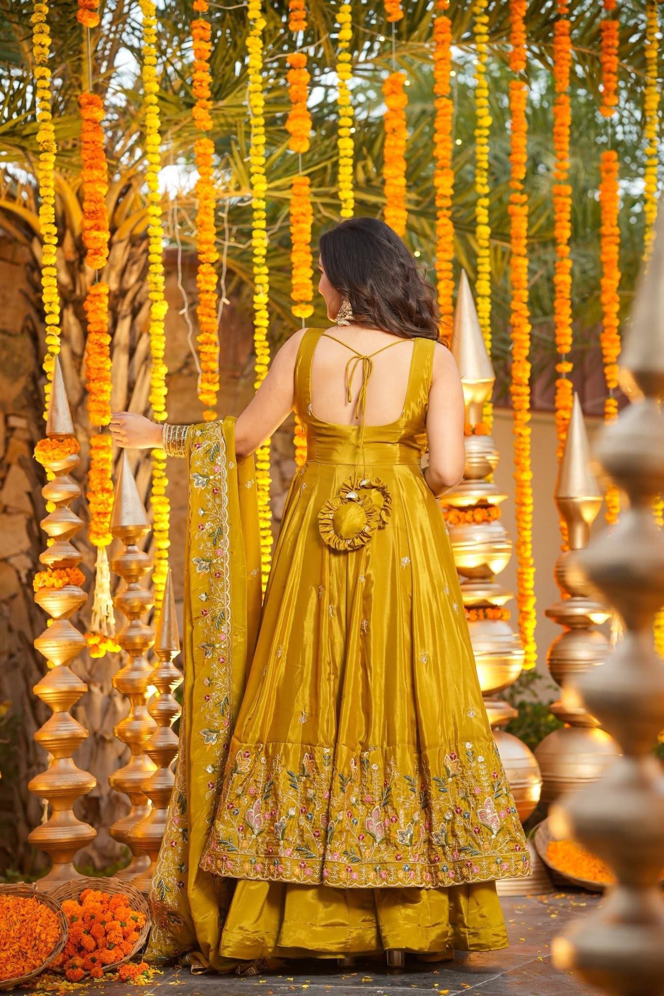 Amrapali Trend Royal Look Natural Crepe Silk Anarkali Suit