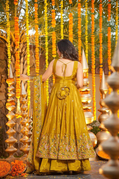 Amrapali Trend Royal Look Natural Crepe Silk Anarkali Suit