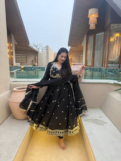 Amrapali Trend Elegant Party Wear Anarkali Suit | Heavy Flair Designer Collection