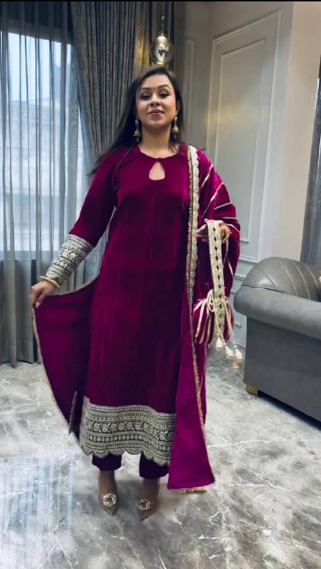 Elegant Velvet Kurta with Keyhole Neck and Embroidered Cuffs