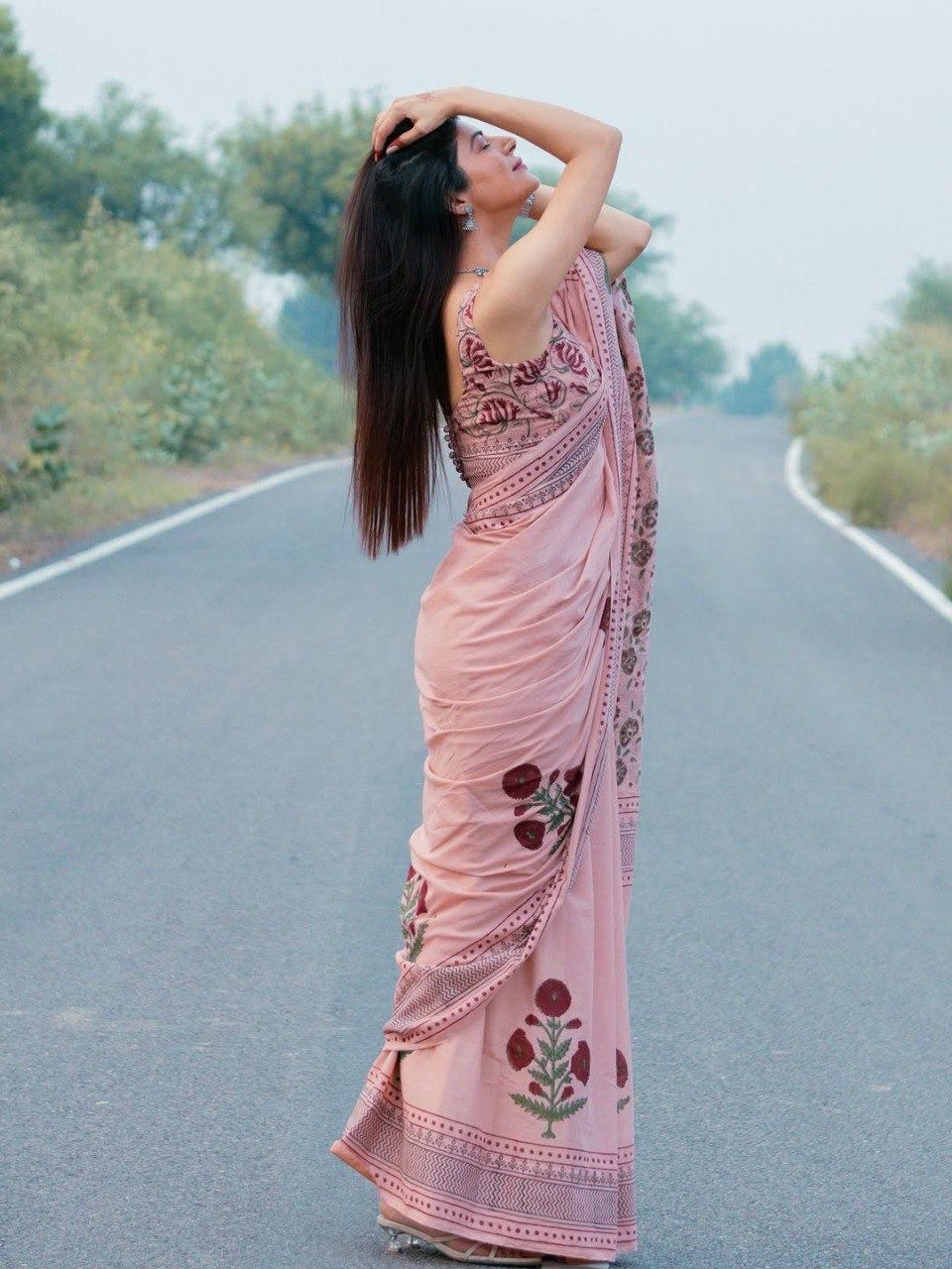 Designer Pink Linen Cotton Printed Saree with Traditional Border