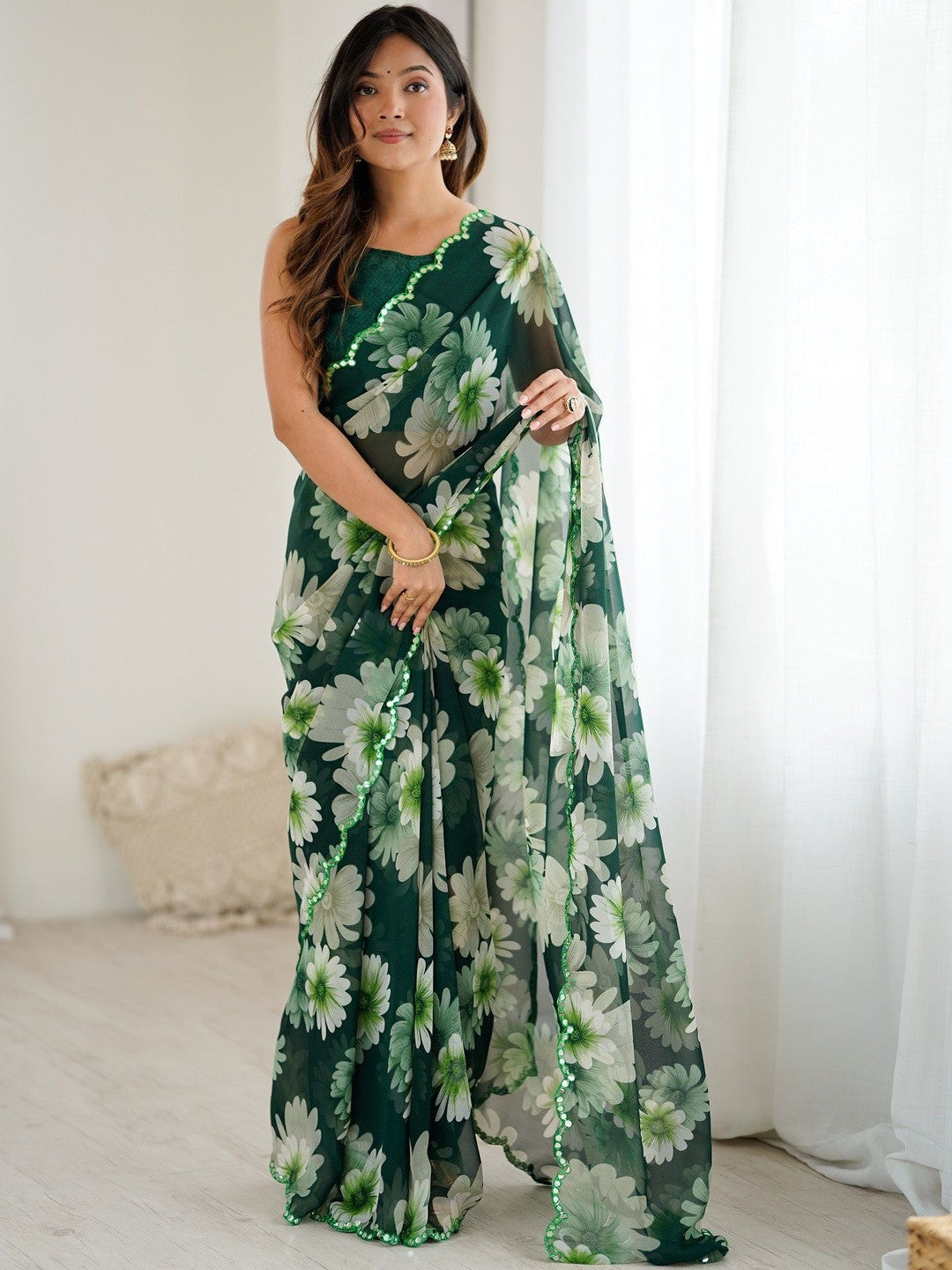Women's green designer georgette silk floral printed saree with unstitched blouse piece