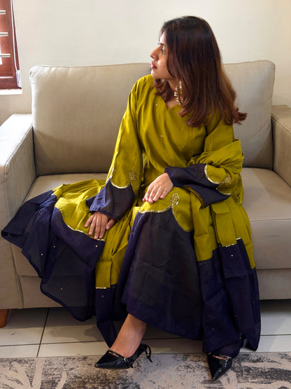 Designer Pure Roman Silk Kaftan with Bell Sleeves, Palazzo & Lace Border Dupatta – Party & Festive Wear