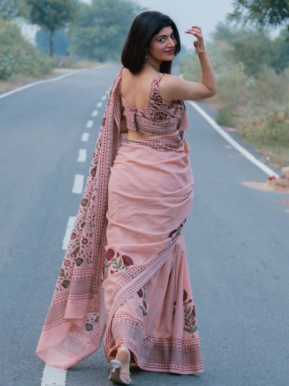 Premium Pink Ethnic Linen Cotton Saree with Floral Print Design